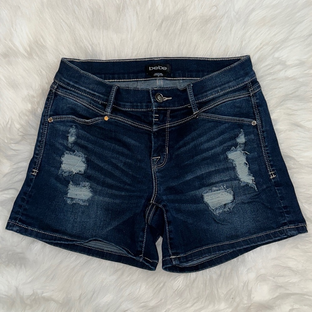 Bebe distressed short short size 25